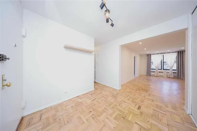 a view of a livingroom with a furniture