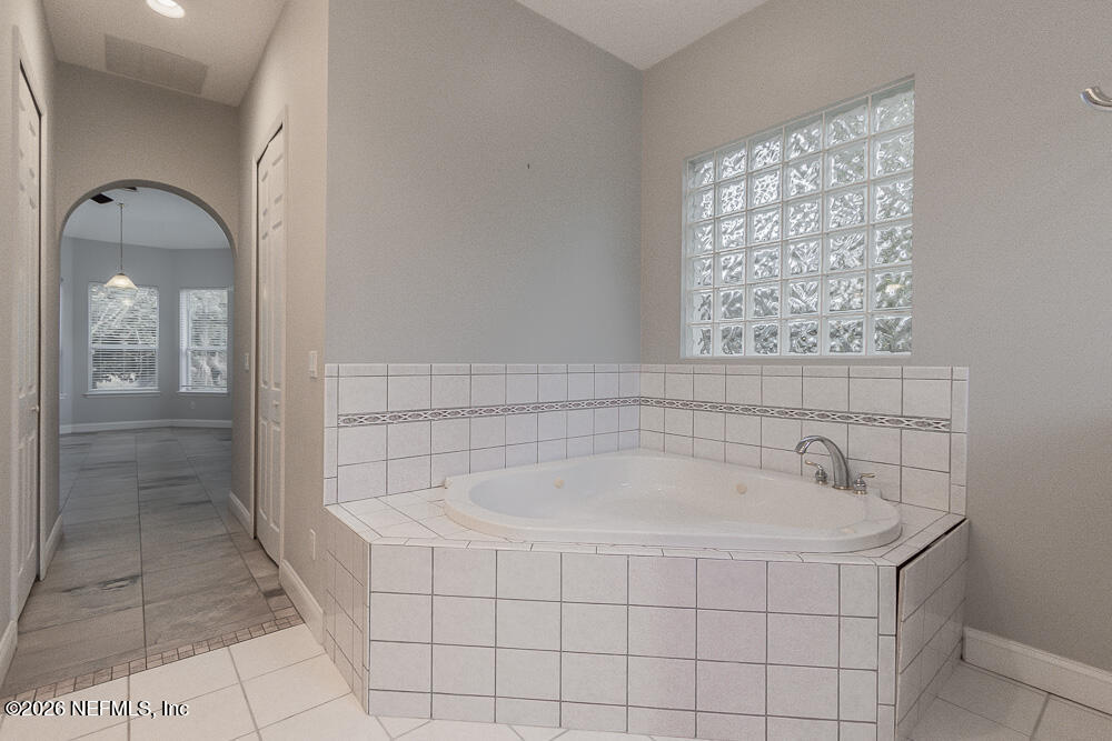 5466 River Trail Road North Jacksonville, FL 32277 - Photo 40 of 68 20260227_river_trail_rd_s_1437