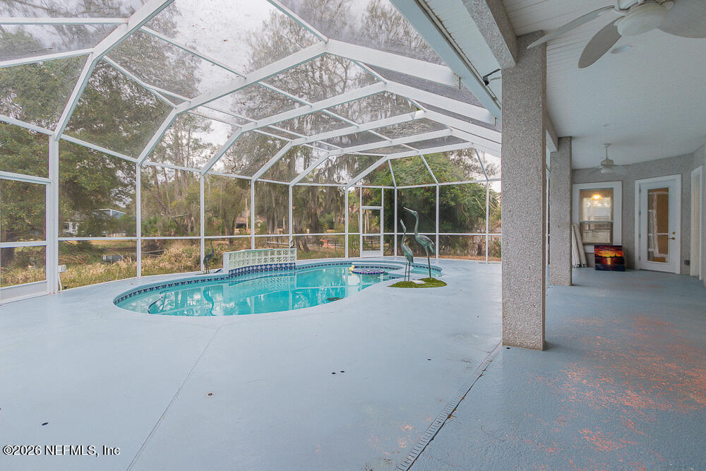 5466 River Trail Road North Jacksonville, FL 32277 - Photo 4 of 68 20260227_river_trail_rd_s_1542