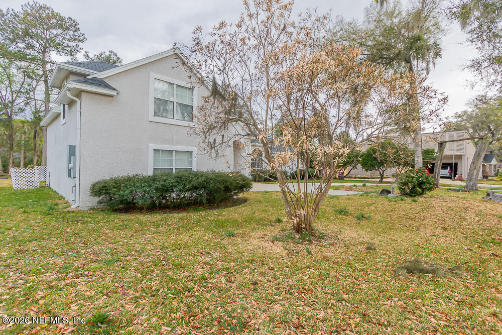 5466 River Trail Road North Jacksonville, FL 32277 - Photo 6 of 68 20260227_river_trail_rd_s_1560
