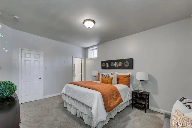 $1,900 | 4256 Maryland Avenue, Unit LLE, St. Louis, MO 63108