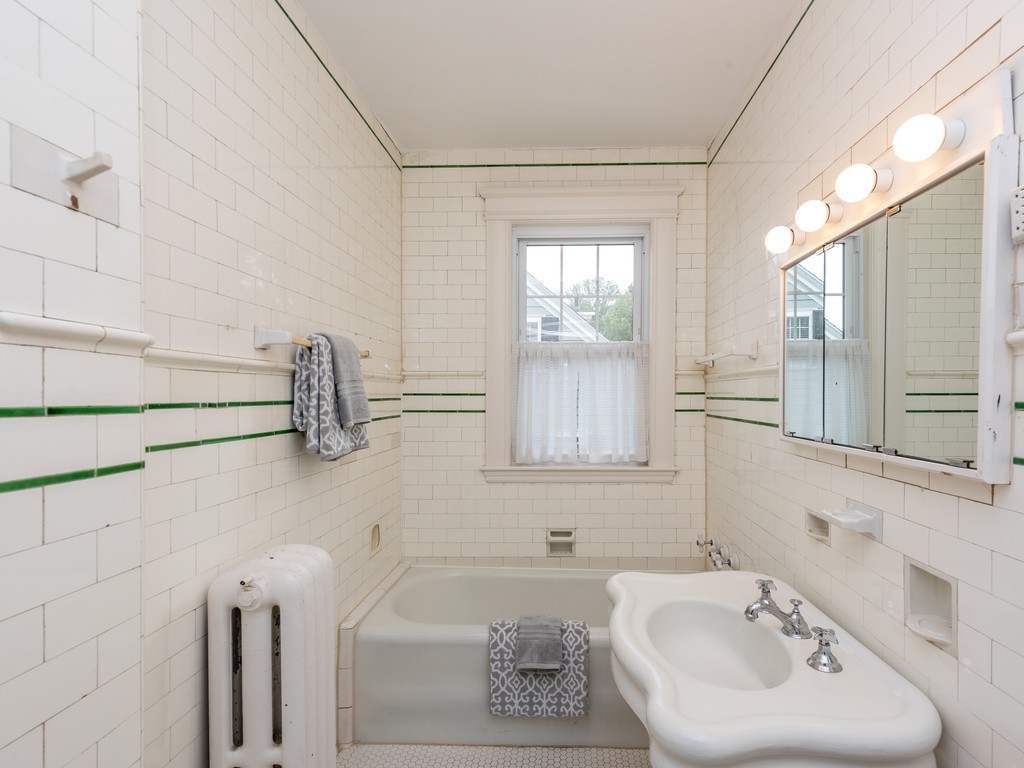 150 Clark Road, Unit 2 Brookline, MA 02445 - Photo 23 of 30 Gallery Image 23