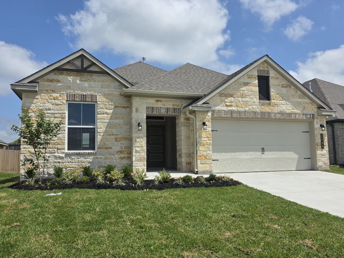2069 Winepress Road Brenham, TX 77833 - Photo 2 of 15