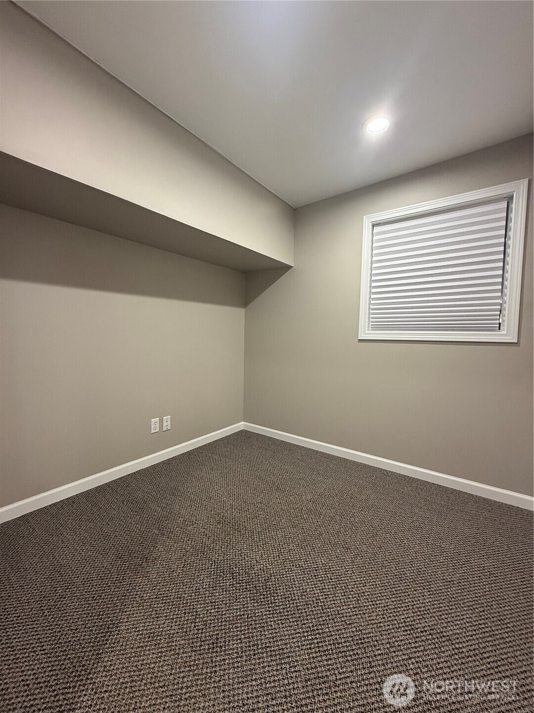 102 Ohio Street, Unit 203 Bellingham, WA 98225 - Photo 20 of 21 an empty room with a window