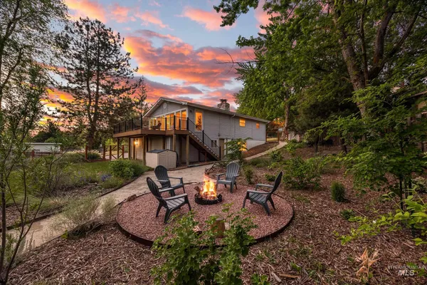 $750,000 | 5121 West Outlook Avenue, Boise, ID 83703