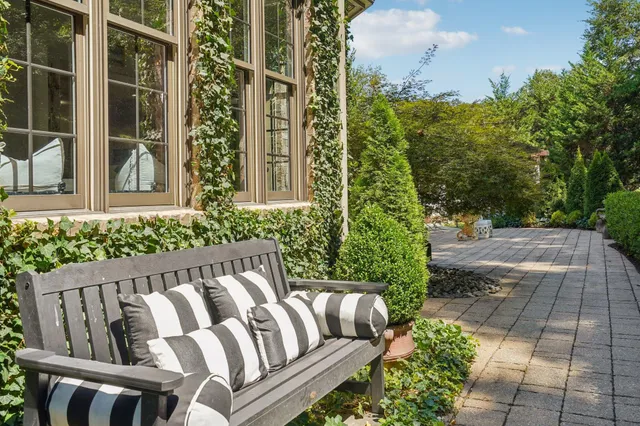 $2,790,000 | 1060 Natchez Valley Lane, Franklin, TN 37064