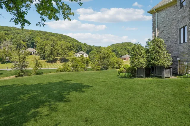 $2,790,000 | 1060 Natchez Valley Lane, Franklin, TN 37064