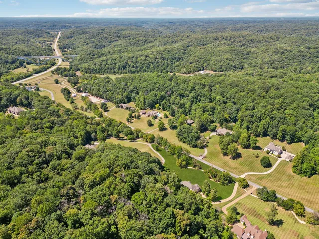 $2,790,000 | 1060 Natchez Valley Lane, Franklin, TN 37064