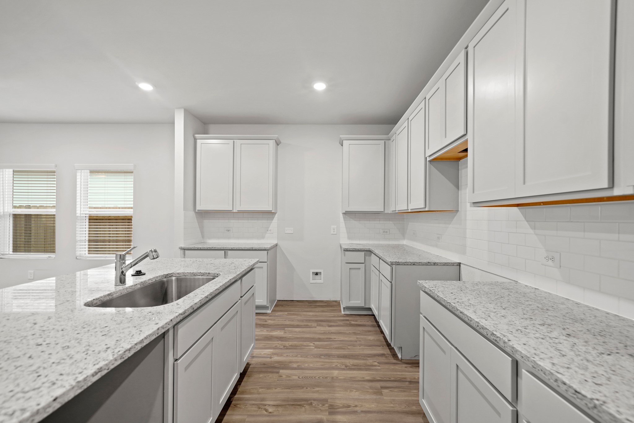 622 Cherry Tree Drive La Marque, TX 77568 - Photo 4 of 21 representative photo
