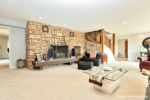 $770,000 | 6509 Oak Hill Drive, Richmond, IL 60071