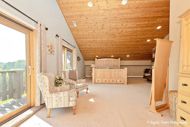 $770,000 | 6509 Oak Hill Drive, Richmond, IL 60071