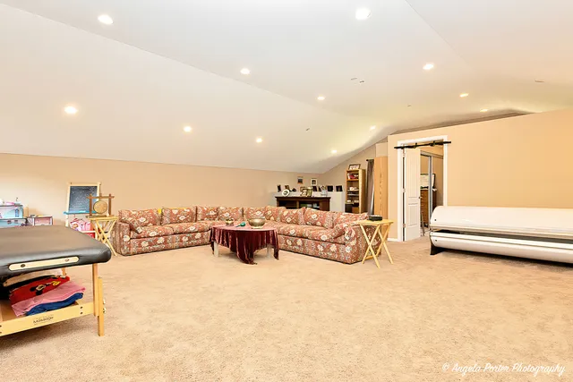 $770,000 | 6509 Oak Hill Drive, Richmond, IL 60071