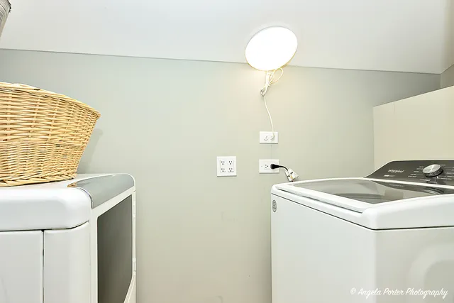 $770,000 | 6509 Oak Hill Drive, Richmond, IL 60071