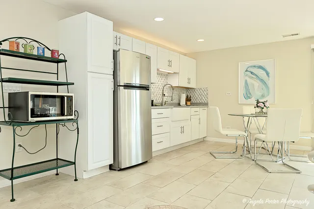 $770,000 | 6509 Oak Hill Drive, Richmond, IL 60071