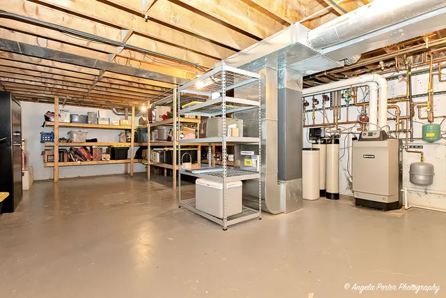 $770,000 | 6509 Oak Hill Drive, Richmond, IL 60071