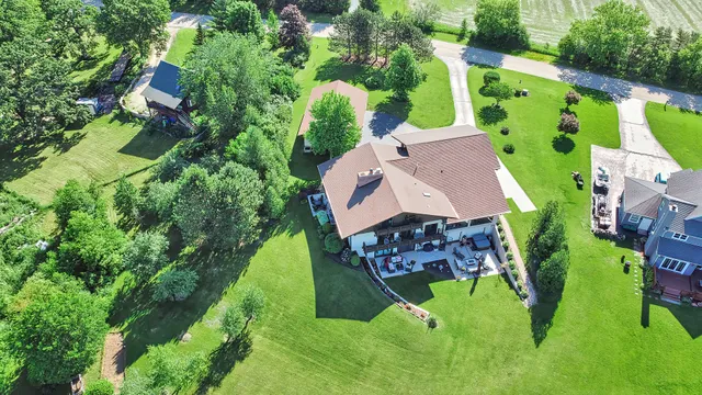 $770,000 | 6509 Oak Hill Drive, Richmond, IL 60071