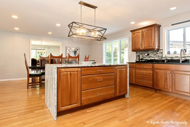 $770,000 | 6509 Oak Hill Drive, Richmond, IL 60071