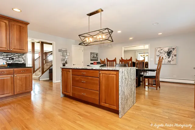 $770,000 | 6509 Oak Hill Drive, Richmond, IL 60071