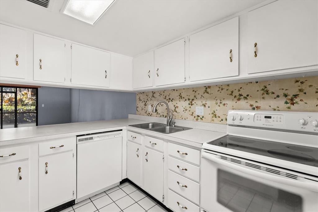 10 Moree Loop, Unit 3 Winter Springs, FL 32708 - Photo 9 of 34