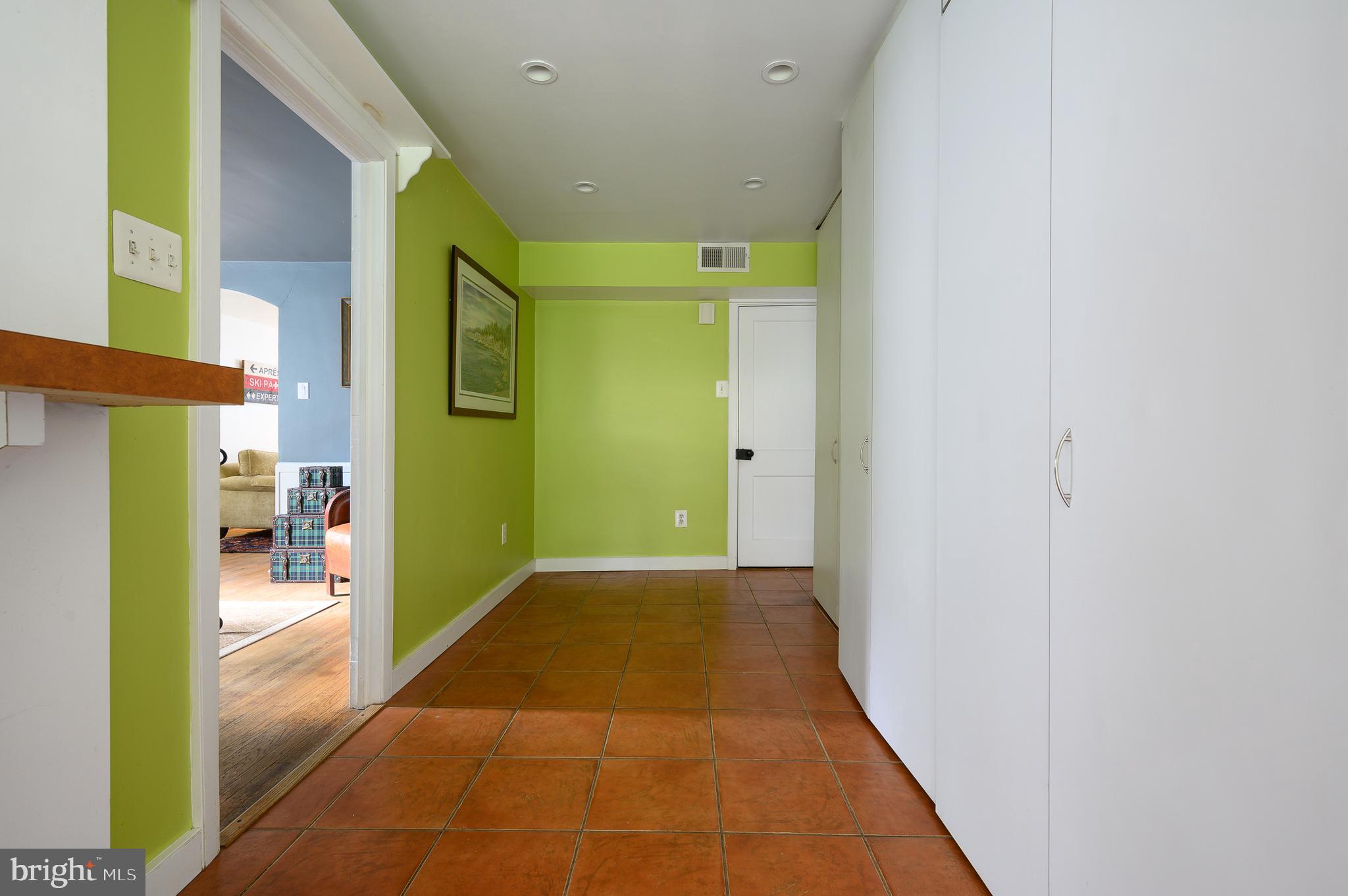 529 Beaver Road Glenside, PA 19038 - Photo 6 of 28 Gallery Image 6