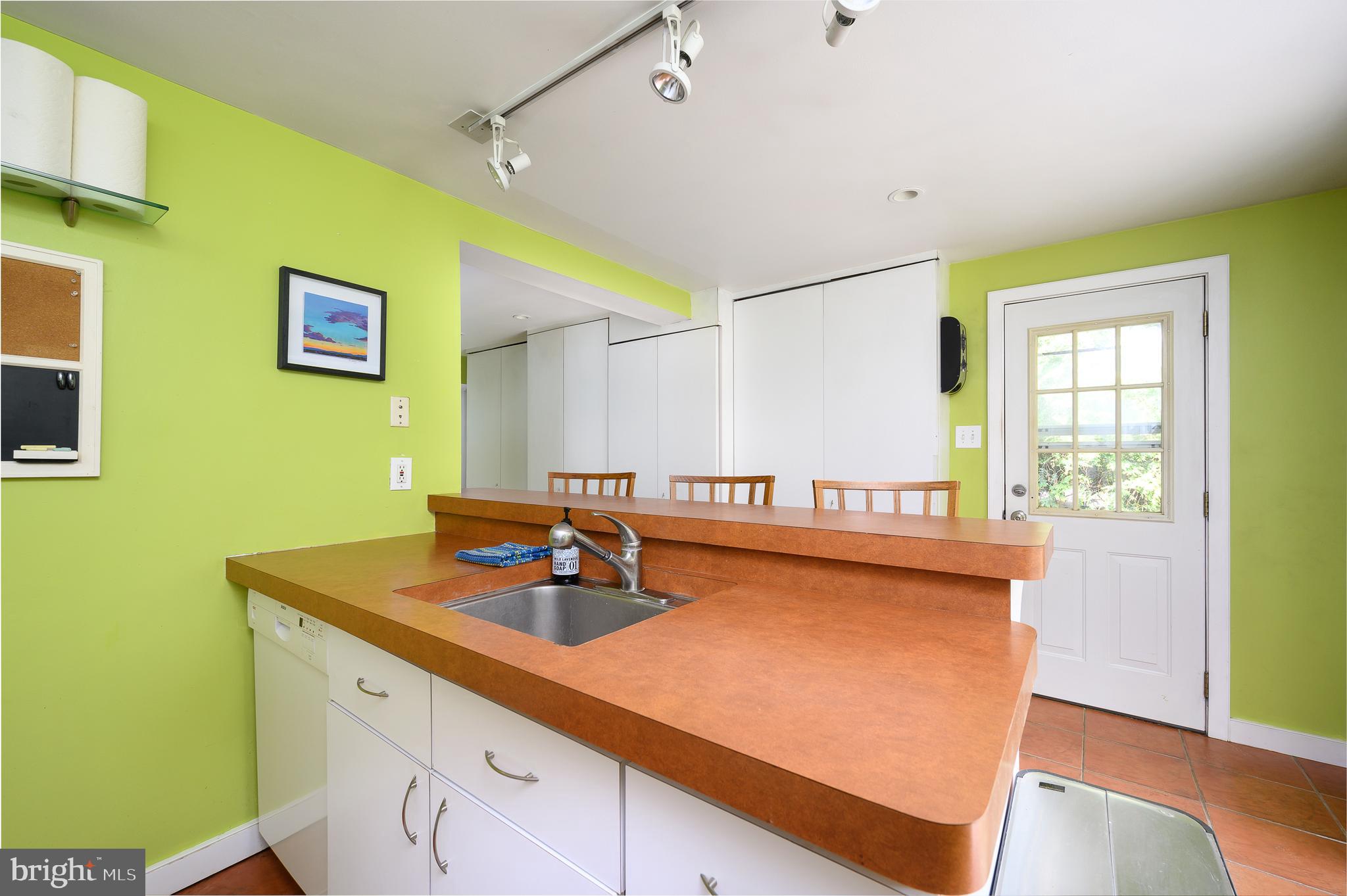 529 Beaver Road Glenside, PA 19038 - Photo 9 of 28 Gallery Image 9