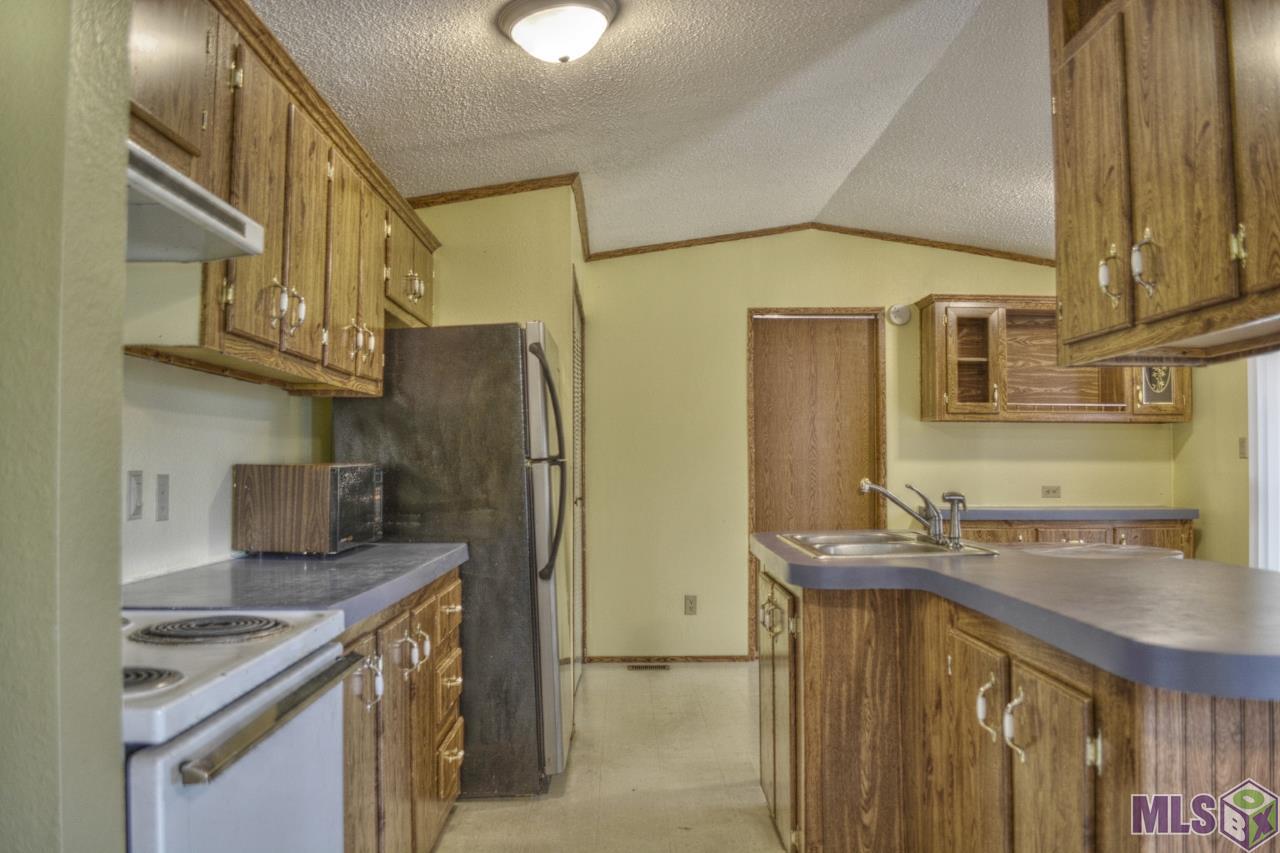 14171 Roddy Road Gonzales, LA 70737 - Photo 6 of 25 Gallery Image 6