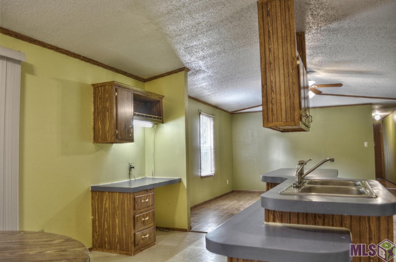 14171 Roddy Road Gonzales, LA 70737 - Photo 8 of 25 Gallery Image 8