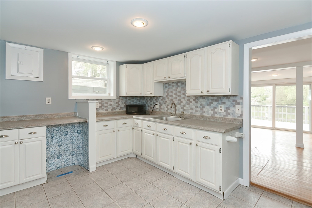 71 Walnut Road Wrentham, MA 02093 - Photo 16 of 39 Gallery Image 16