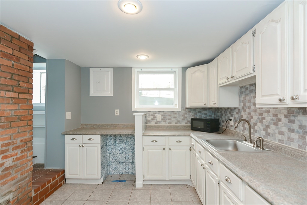71 Walnut Road Wrentham, MA 02093 - Photo 17 of 39 Gallery Image 17