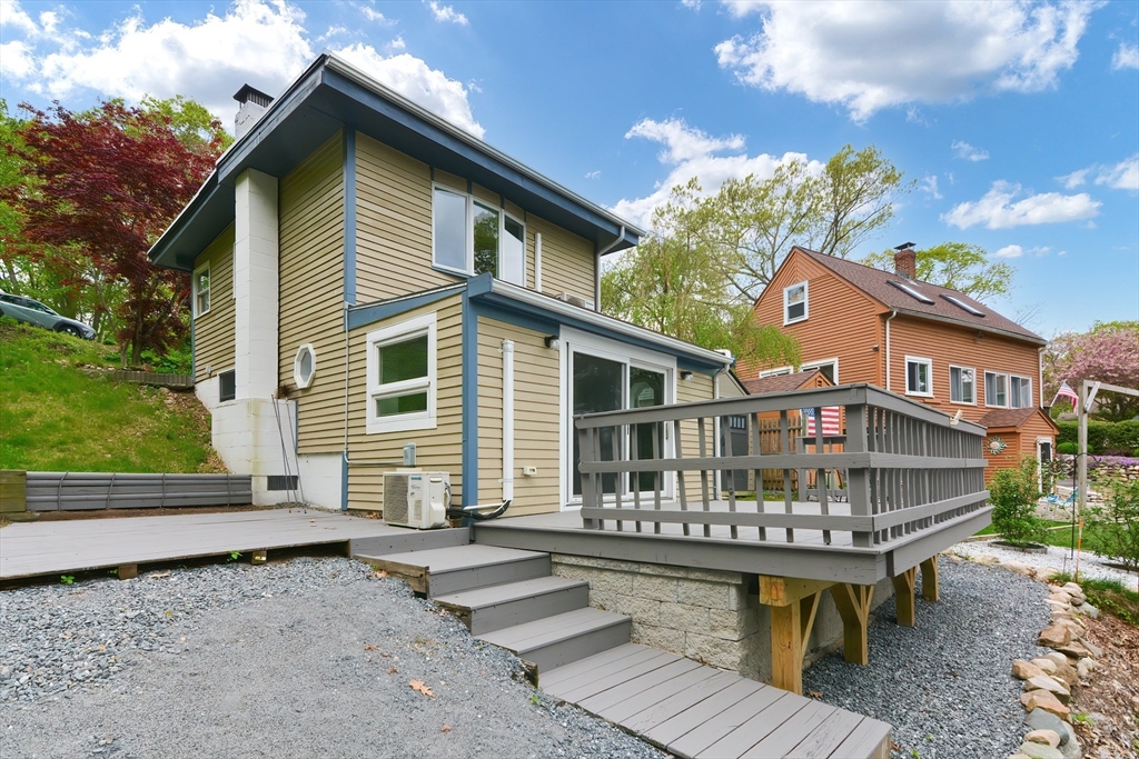 71 Walnut Road Wrentham, MA 02093 - Photo 3 of 39 Gallery Image 3