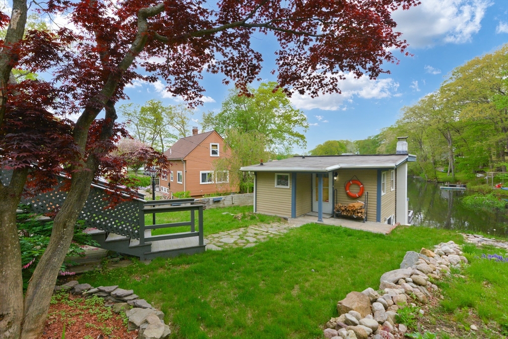 71 Walnut Road Wrentham, MA 02093 - Photo 33 of 39 Gallery Image 33