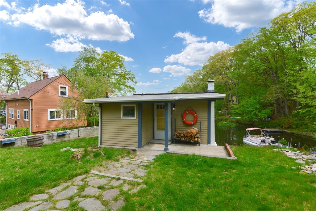 71 Walnut Road Wrentham, MA 02093 - Photo 34 of 39 Gallery Image 34