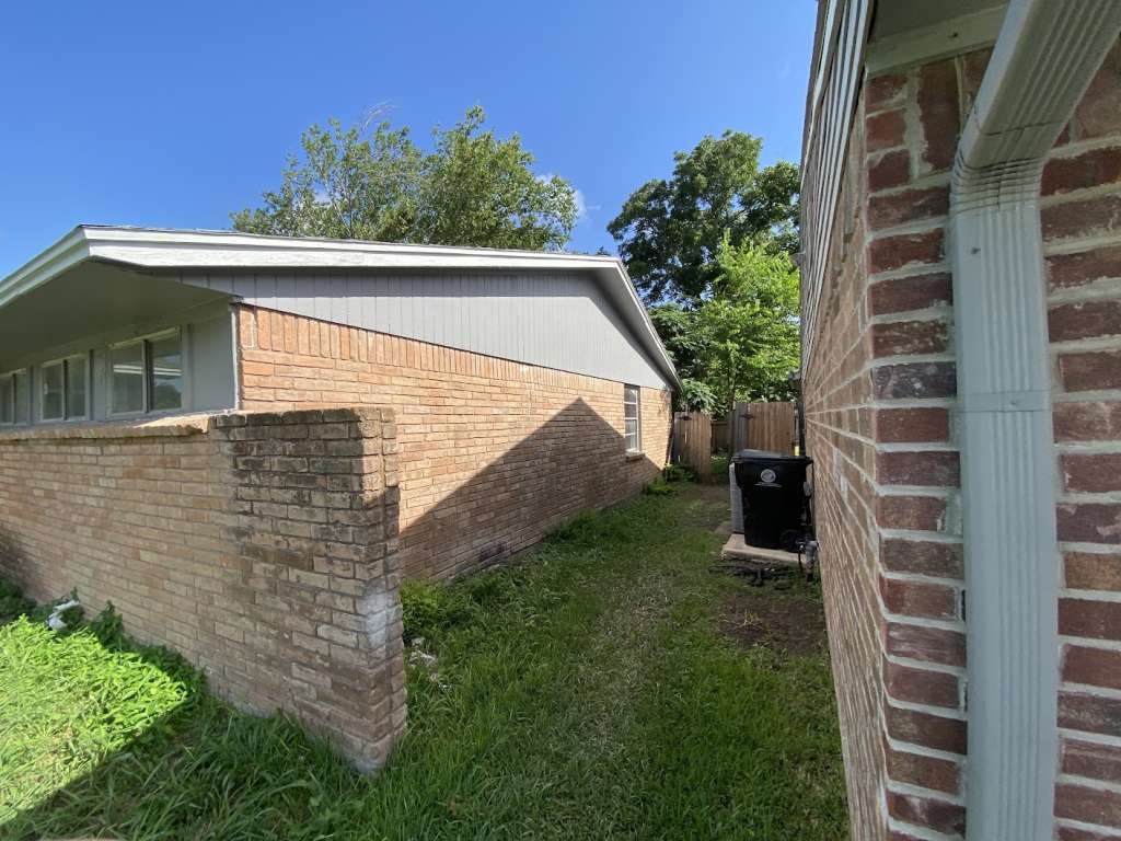 4014 Ripplebrook Drive Houston, TX 77045 - Photo 10 of 13