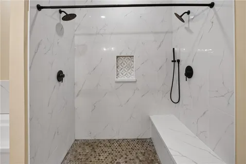 $1,100,000 | 1056 Glenoak Drive, Corpus Christi, TX 78418