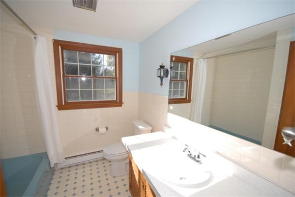 3 Regis Road Andover, MA 01810 - Photo 20 of 29