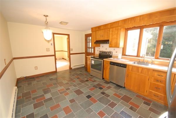 3 Regis Road Andover, MA 01810 - Photo 3 of 29