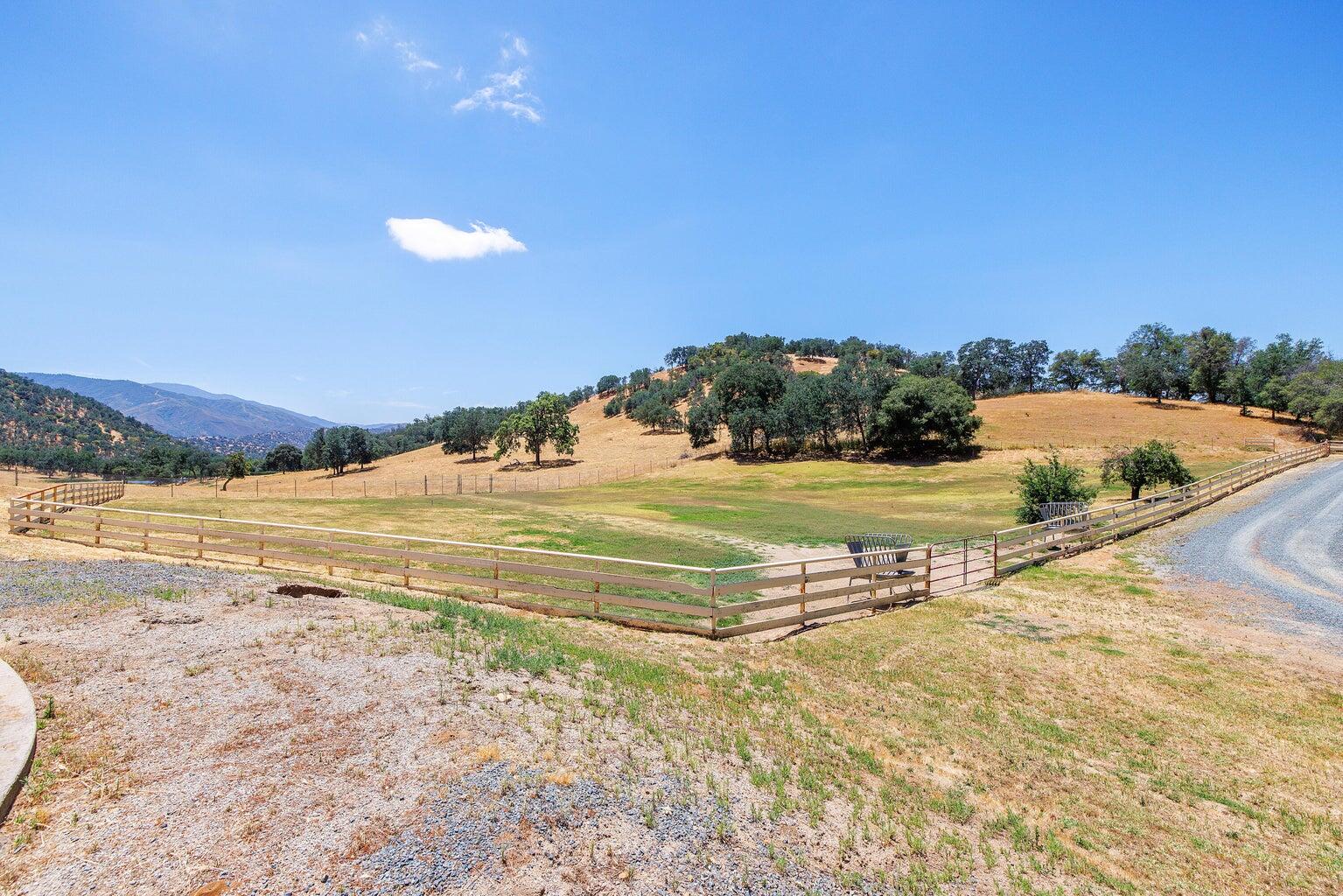 44223 Balch Park Road Springville, CA 93265 - Photo 17 of 110 102
