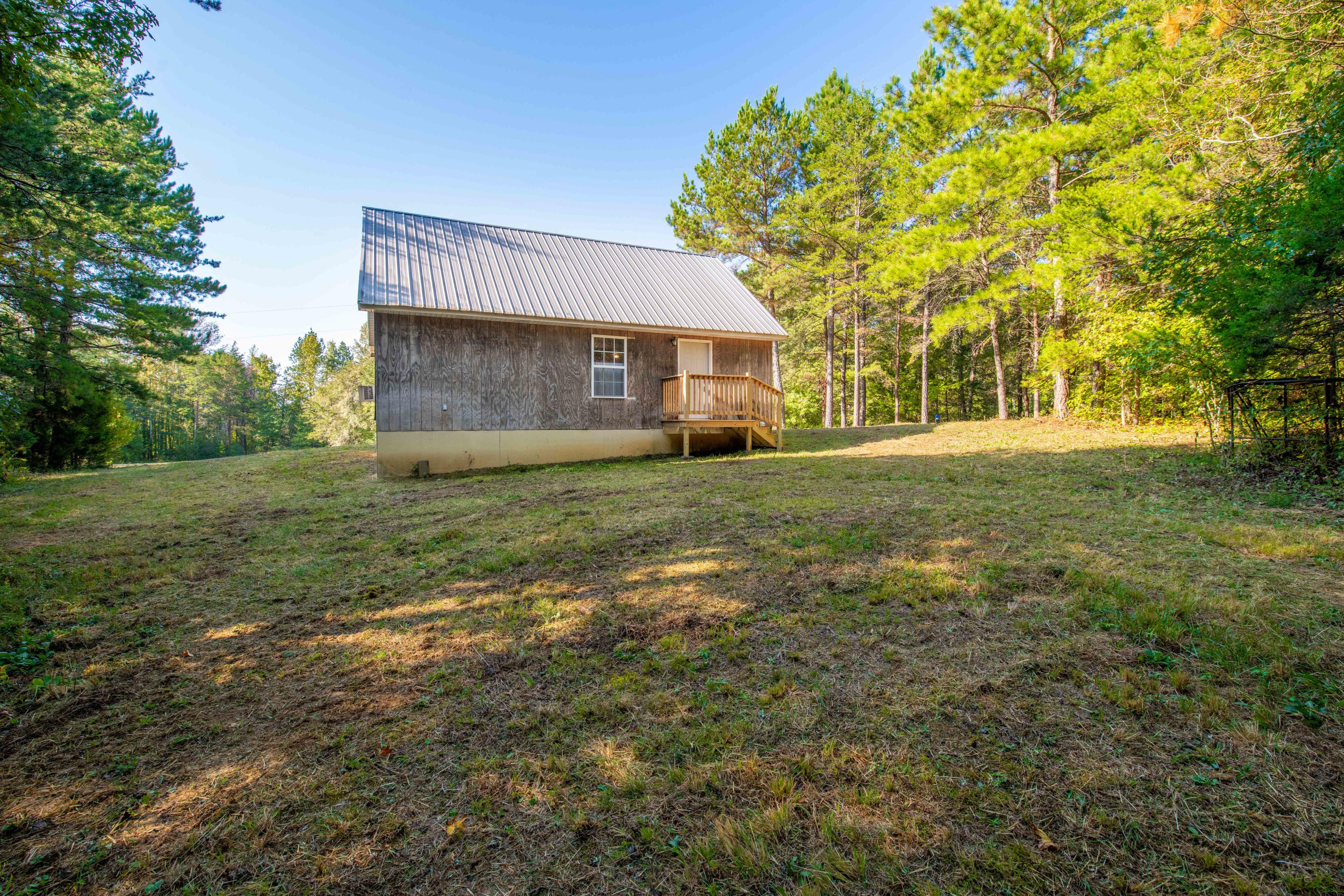 401 Johns Road Decatur, TN 37322 - Photo 20 of 42 D85_2296
