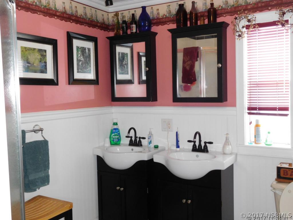 239 Adams Road Edgewater, FL 32141 - Photo 9 of 26 Gallery Image 9