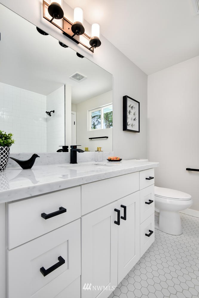 10820 Northeast 149th Street Bothell, WA 98011 - Photo 13 of 22 Gallery Image 13