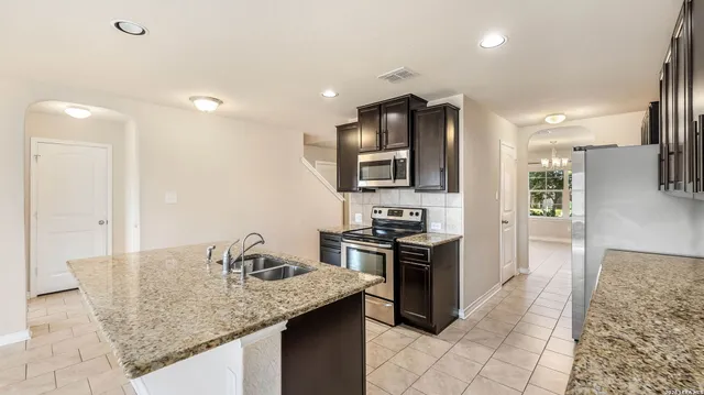 $2,100 | 11310 Eagle Tree, San Antonio, TX 78245