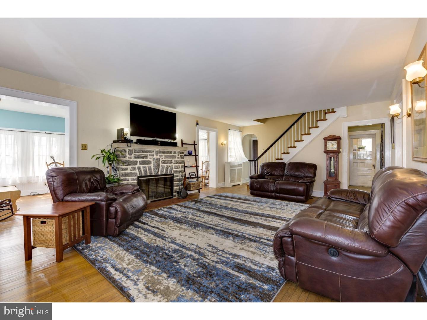 231 Gibbsboro Road Clementon, NJ 08021 - Photo 2 of 25