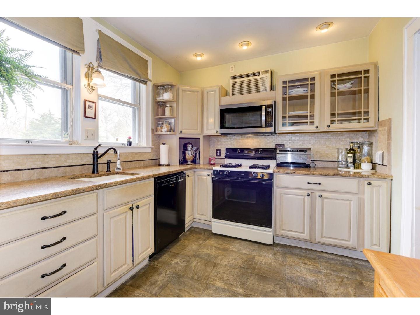 231 Gibbsboro Road Clementon, NJ 08021 - Photo 7 of 25