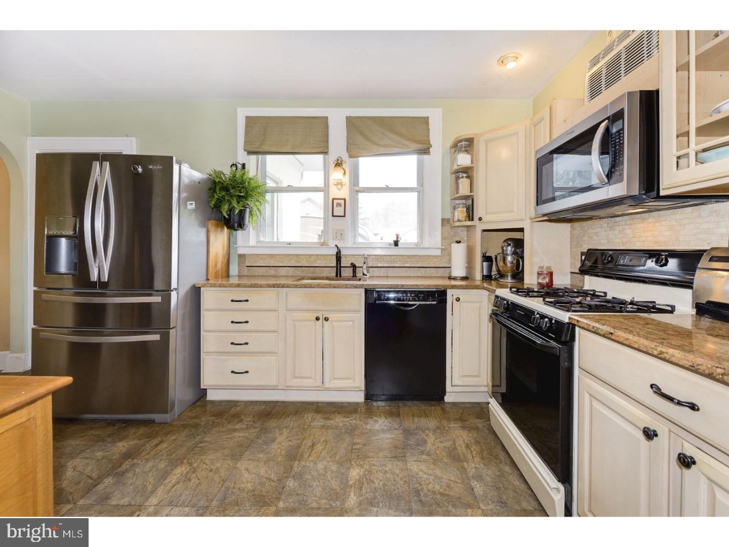 231 Gibbsboro Road Clementon, NJ 08021 - Photo 8 of 25