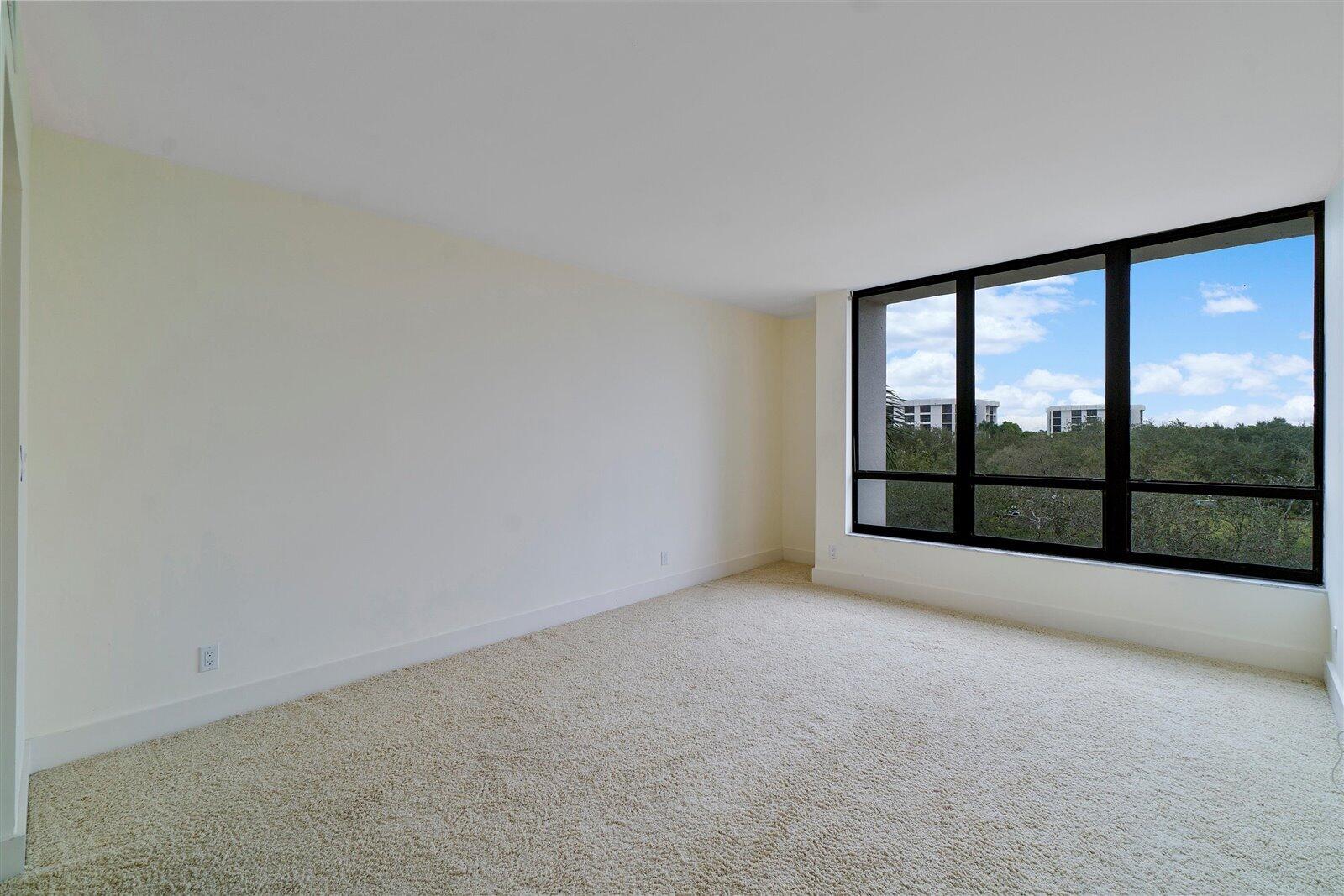7786 Lakeside Boulevard, Unit 653 Boca Raton, FL 33434 - Photo 14 of 27 08-7786 Lakeside Blvd U653_19