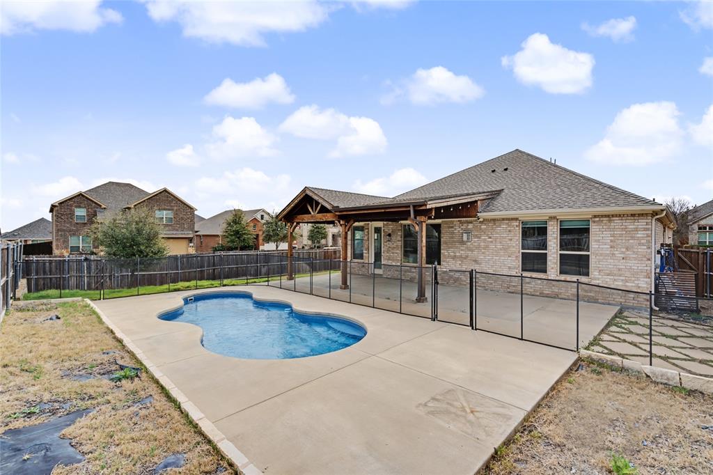 2215 Stanhill Drive Corinth, TX 76210 - Photo 33 of 38