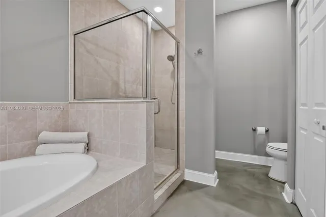 $4,500 | 12140 Village Place, Davie, FL 33325