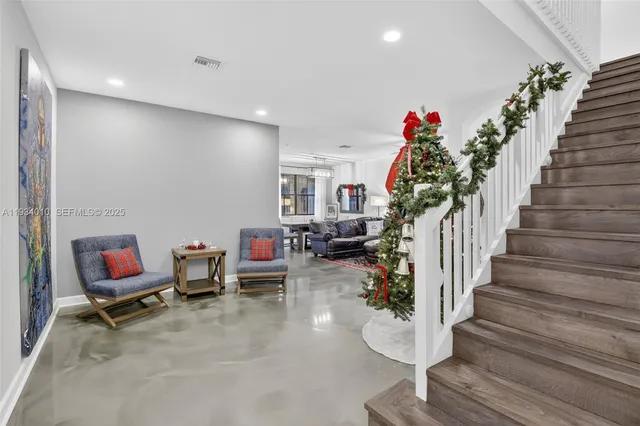 $4,500 | 12140 Village Place, Davie, FL 33325