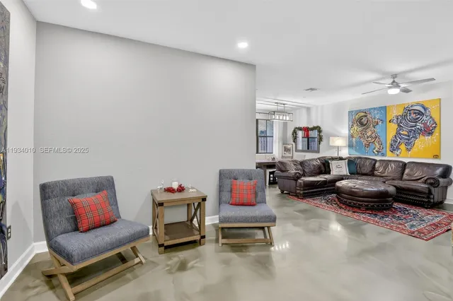 $4,500 | 12140 Village Place, Davie, FL 33325