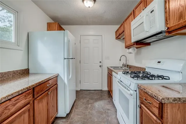 $249,999 | 518 North 82nd Street, Kansas City, KS 66112